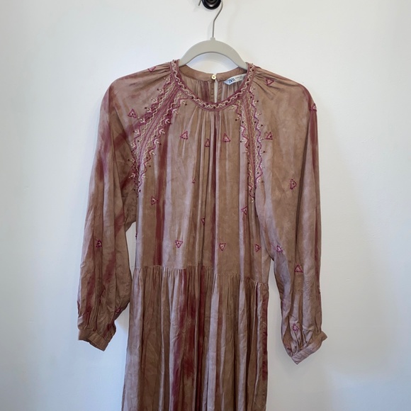 Zara Boho/Cottagecore Dusty Rose Tiered Embroidered Maxi Dress - Picture 7 of 8